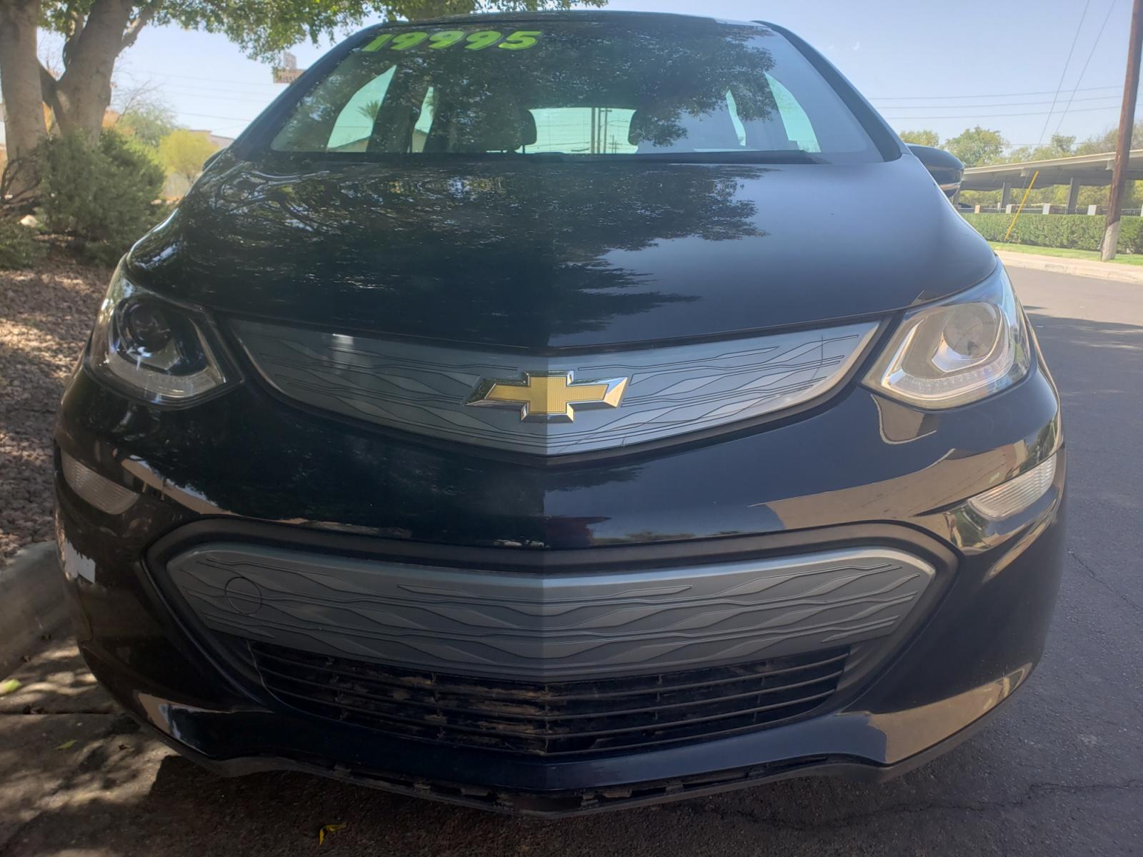 2018 /gray and black Chevrolet Bolt EV LT (1G1FW6S02J4) with an ELECTRIC engine, 1A transmission, located at 323 E Dunlap Ave., Phoenix, AZ, 85020, (602) 331-9000, 33.567677, -112.069000 - 2018 Chevrolet Bolt LT,.......A Must See!! ONLY 49K MILES!!!.... No accidents, Ice cold AC. The car is gorgeous inside and out. Power windows, Power door locks, Touch screen Stereo, Phone sync, Bluetooth, Satellite compatible, Backup camera, Beautiful gray and black interior with gray cloth seats in - Photo #1