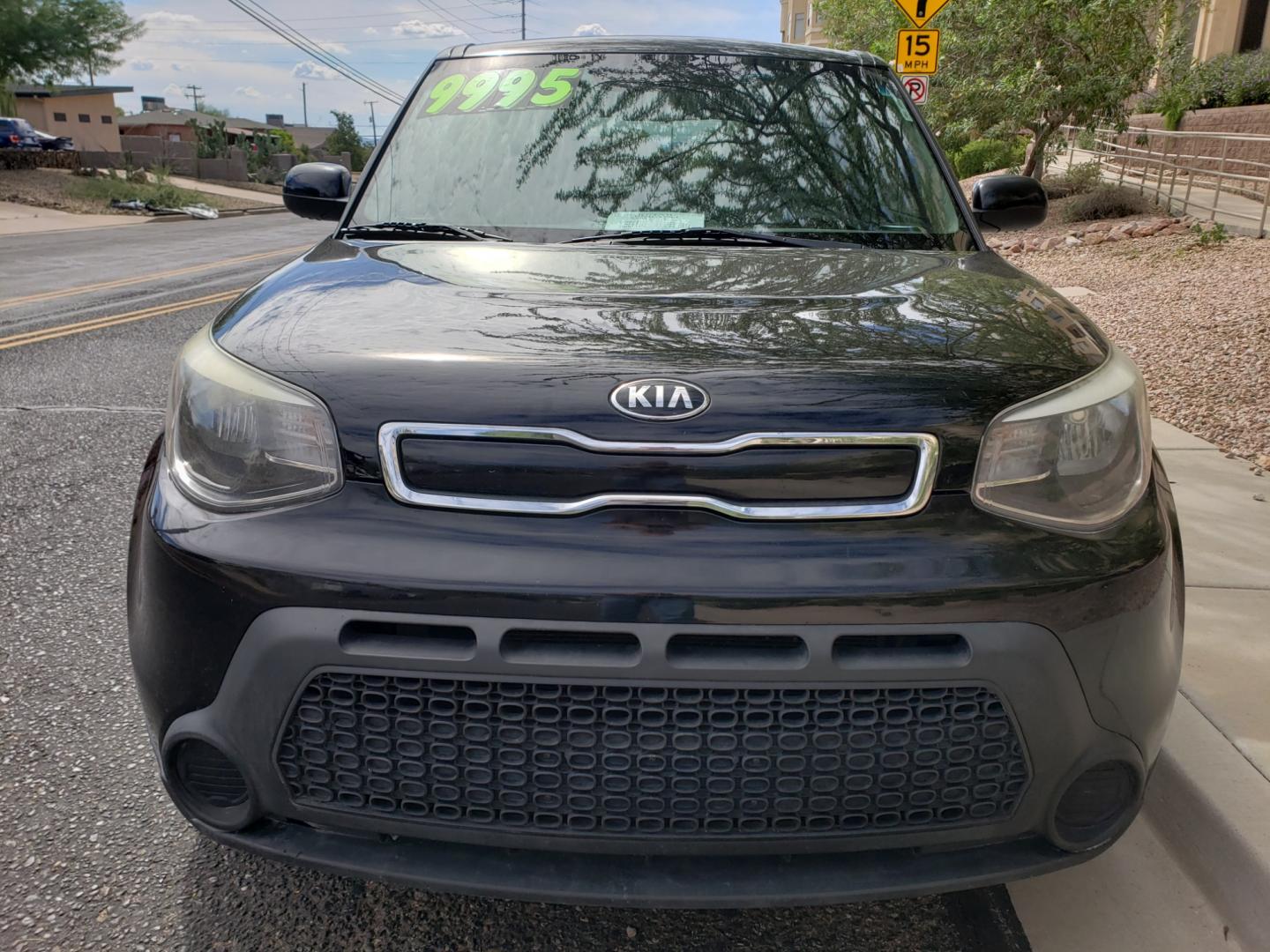 2015 /gray and black Kia Soul + (KNDJP3A57F7) with an 2.0L L4 DOHC 16V engine, 6-Speed Automatic transmission, located at 323 E Dunlap Ave., Phoenix, AZ, 85020, (602) 331-9000, 33.567677, -112.069000 - 2015 Kia Soul,.... A Must See!! No accidents. cold AC. the car is gorgeous inside and out. power windows, power door locks, interior clean black and gray with beautiful black cloth seats in near perfect condition...Stereo, Satellite compatable, Bluetooth, MP3 PLayer, Incredible gas mileage! Clean Ar - Photo#1