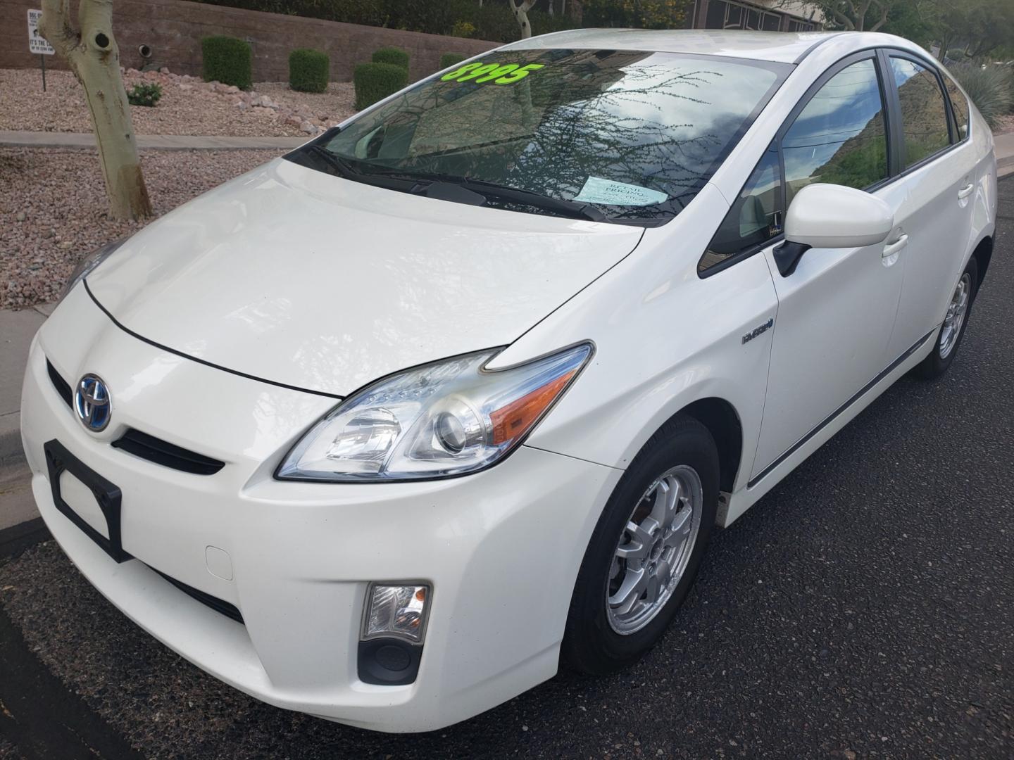 2010 WHITE /Tan and black Toyota Prius Prius II (JTDKN3DU8A0) with an 1.8L L4 DOHC 16V engine, Continuously Variable Transmisson transmission, located at 323 E Dunlap Ave., Phoenix, AZ, 85020, (602) 331-9000, 33.567677, -112.069000 - 2010 Toyota Prius,....... EXCELLENT condition, A Real Must See!!.... No accidents, Power everything, Ice cold ac, Stereo/CD player, Clean black and tan interior with tan cloth seats in near perfect condition, power windows, power door locks, clean Arizona title, Runs and Drives Excellent. passed emi - Photo#0