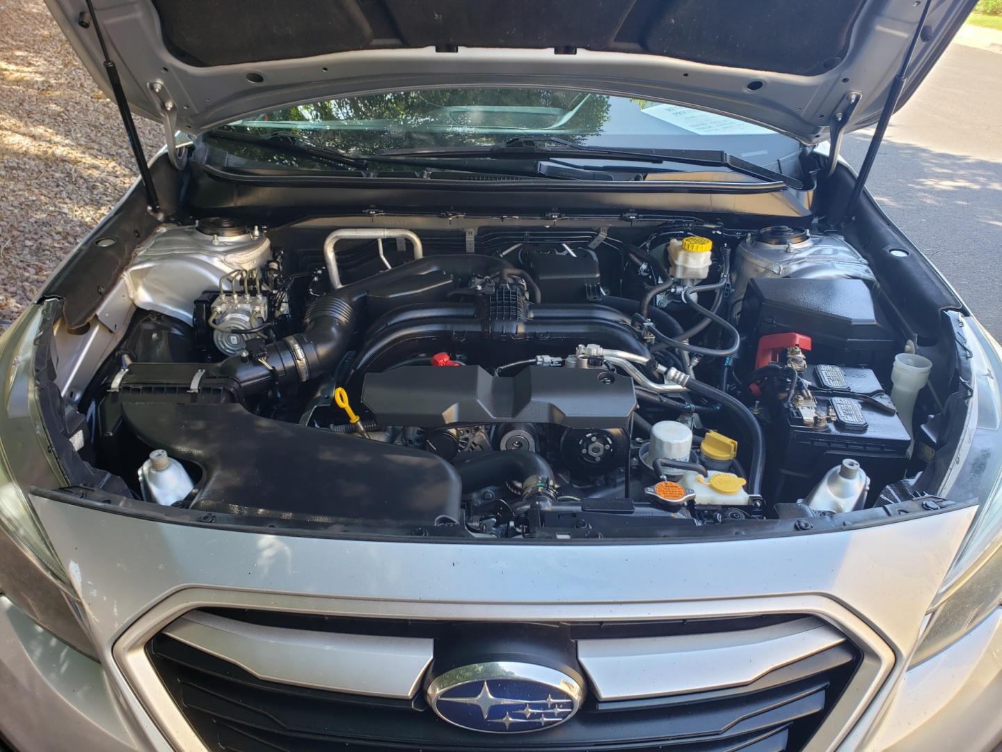 2019 /gray and black Subaru Legacy 2.5i Premium (4S3BNAB69K3) with an 2.5L H4 SOHC 16V engine, CVT transmission, located at 323 E Dunlap Ave., Phoenix, AZ, 85020, (602) 331-9000, 33.567677, -112.069000 - Photo#18