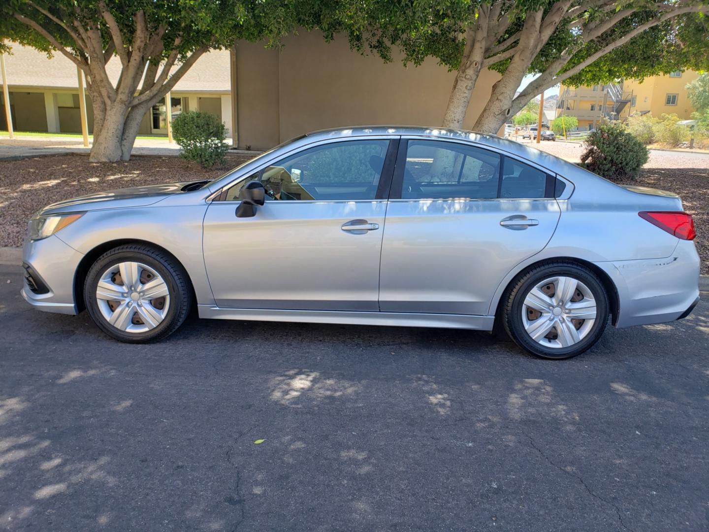 2019 /gray and black Subaru Legacy 2.5i Premium (4S3BNAB69K3) with an 2.5L H4 SOHC 16V engine, CVT transmission, located at 323 E Dunlap Ave., Phoenix, AZ, 85020, (602) 331-9000, 33.567677, -112.069000 - Photo#6