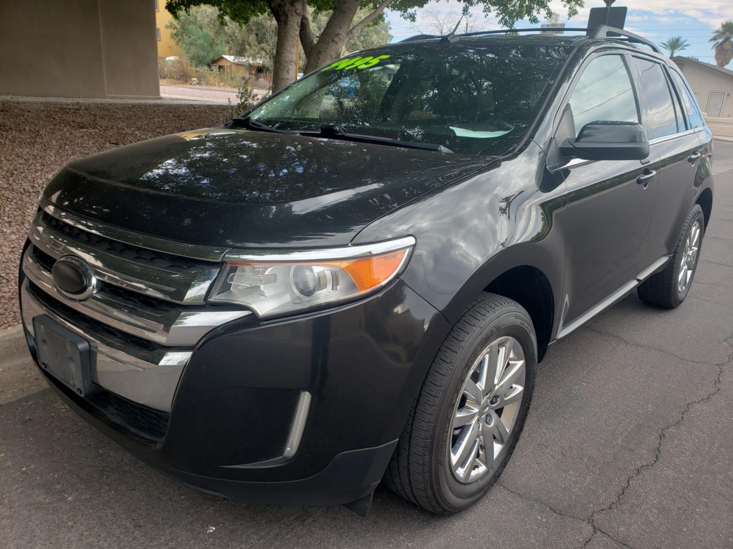 2013 /gray and black Ford Edge Limited FWD (2FMDK3KC9DB) with an 3.5L V6 DOHC 24V engine, 6-Speed Automatic transmission, located at 323 E Dunlap Ave., Phoenix, AZ, 85020, (602) 331-9000, 33.567677, -112.069000 - Photo#0