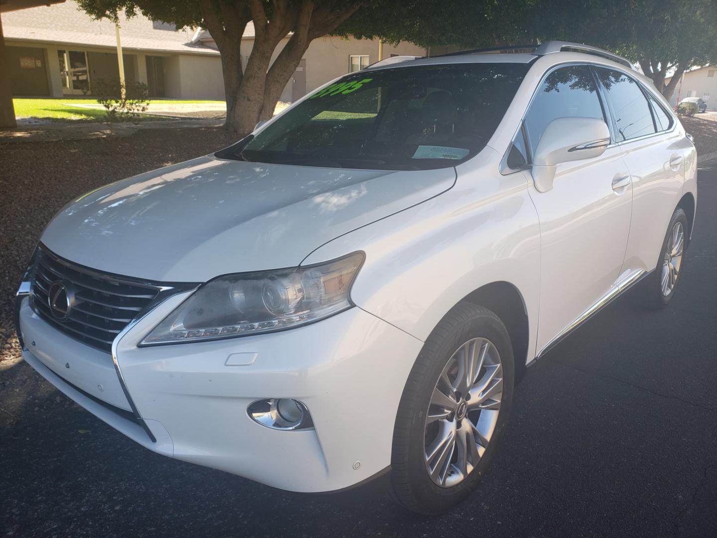 2013 WHITE /gray and black Lexus RX 350 FWD (2T2ZK1BA5DC) with an 3.5L V6 DOHC 24V engine, 5-Speed Automatic transmission, located at 323 E Dunlap Ave., Phoenix, AZ, 85020, (602) 331-9000, 33.567677, -112.069000 - Photo#0