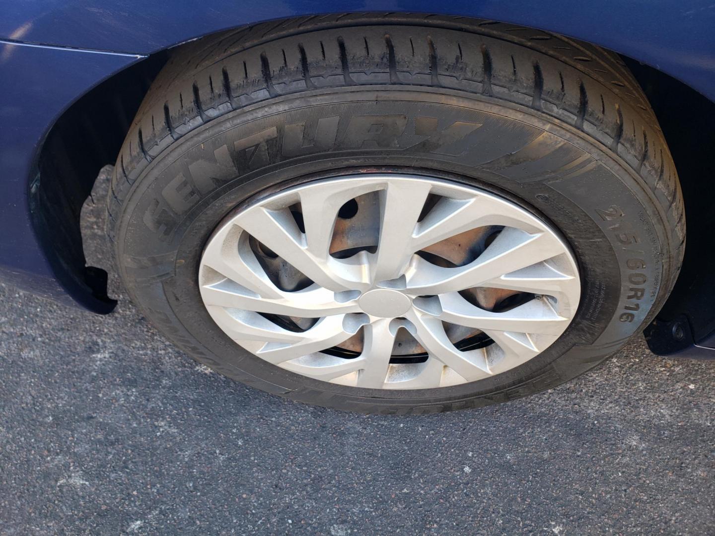 2009 /tan Toyota Camry le (4T1BE46K89U) with an 2.4L L4 DOHC 16V engine, 5-Speed Automatic transmission, located at 323 E Dunlap Ave., Phoenix, AZ, 85020, (602) 331-9000, 33.567677, -112.069000 - 2009 Toyota Camry,.......No accidents, Ice cold AC....... Power windows, Power door locks, Touch screen Pioneer Stereo/CD Player, Phone sync, Bluetooth, Satellite compatible, Backup camera, Beautiful tan interior with tan leather seats in near perfect condition, Incredible gas mileage! Clean Arizona - Photo#10