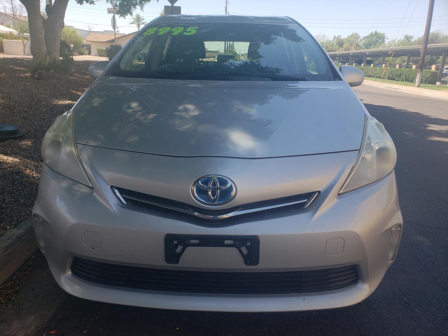 2012 /gray and lite gray Toyota Prius five (JTDZN3EU5C3) with an 1.8L L4 DOHC 16V engine, 4-Speed Automatic transmission, located at 323 E Dunlap Ave., Phoenix, AZ, 85020, (602) 331-9000, 33.567677, -112.069000 - 2012 Toyota Prius v,....... EXCELLENT condition, A Real Must See!!.... No accidents, Power everything, Ice cold ac, Stereo/CD player, bluetooth, phone sync, Clean lite gray and gray interior with gray cloth seats in near perfect condition, power windows, power door locks, clean Arizona title, Runs a - Photo#1