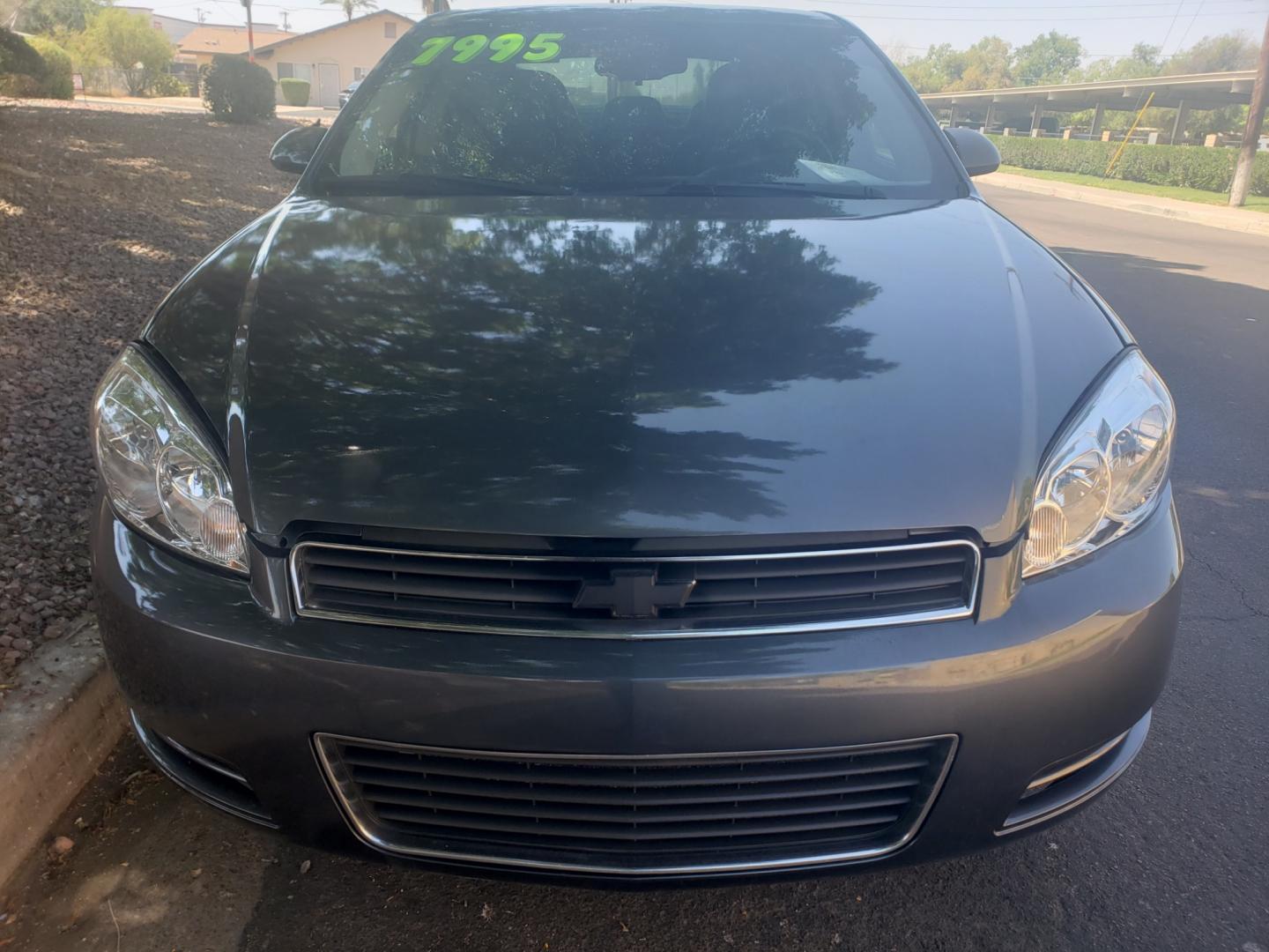 2010 /gray and black Chevrolet Impala lt (2G1WB5EK7A1) with an 3.5L V6 DOHC 24V engine, 4-Speed Automatic transmission, located at 323 E Dunlap Ave., Phoenix, AZ, 85020, (602) 331-9000, 33.567677, -112.069000 - Photo#1