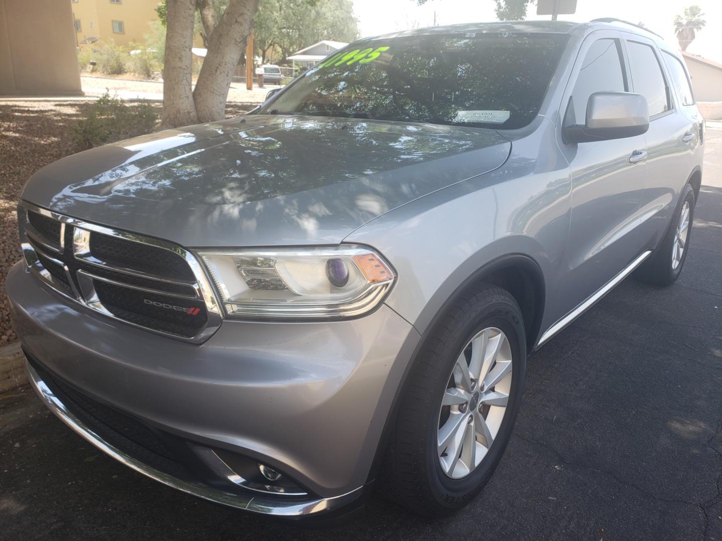 2014 /gray and black Dodge Durango sxt (1C4RDHAG7EC) with an 3.6L V6 DOHC 24V engine, 8 speed auto transmission, located at 323 E Dunlap Ave., Phoenix, AZ, 85020, (602) 331-9000, 33.567677, -112.069000 - 2014 Dodge Durango SXT,......EXCELLENT condition,......Ice Cold A/C, Clean Black and gray interior with black cloth seats in near perfect condition, 3RD row seating, Rear AC, New brakes, Tune up, Touch screen Stereo/CD Player, Bluetooth, Phone sync, Satellite compatible, Backup camera, This suv is g - Photo#0