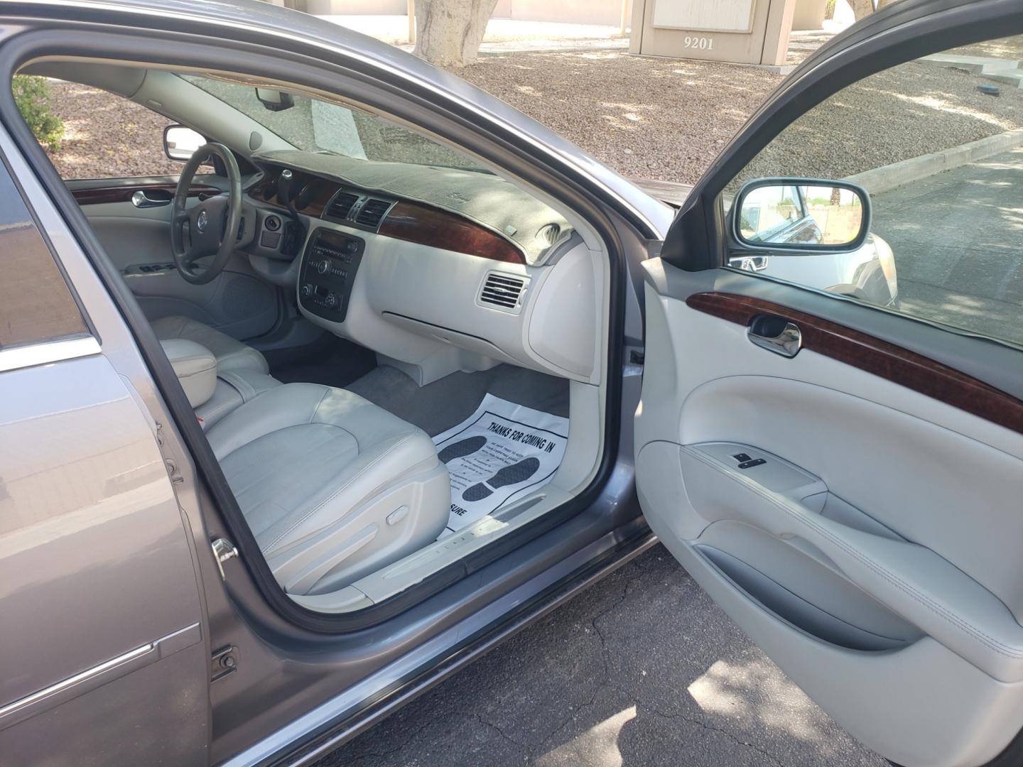 2007 /gray Buick Lucerne cxl (1G4HD57227U) with an 3.8l v6 engine, 4-Speed Automatic transmission, located at 323 E Dunlap Ave., Phoenix, AZ, 85020, (602) 331-9000, 33.567677, -112.069000 - 2007 Buick Lucerne 4dr Sdn V6 CXL,.....A Must See!! ……..No accidents,……. Ice cold AC. The car is gorgeous inside and out. Power windows, Power door locks, Stereo/CD Player, Phone sync, Bluetooth, Beautiful gray interior with gray leather seats in near perfect condition, Gorgeous tinted sun - Photo#12