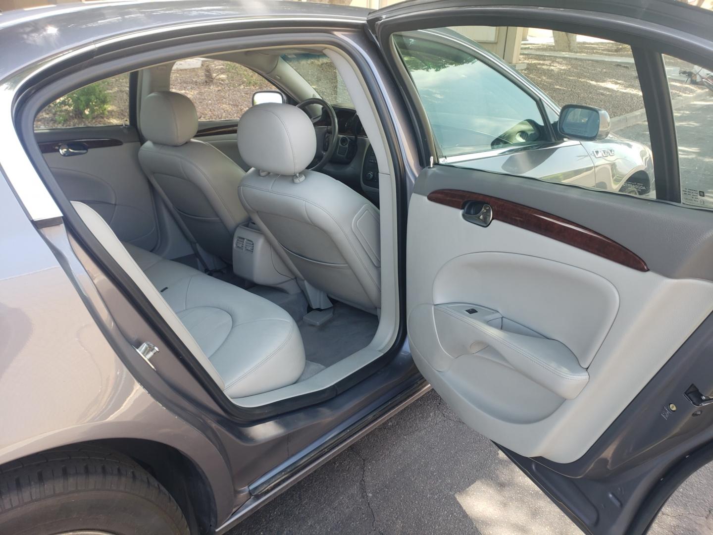 2007 /gray Buick Lucerne cxl (1G4HD57227U) with an 3.8l v6 engine, 4-Speed Automatic transmission, located at 323 E Dunlap Ave., Phoenix, AZ, 85020, (602) 331-9000, 33.567677, -112.069000 - 2007 Buick Lucerne 4dr Sdn V6 CXL,.....A Must See!! ……..No accidents,……. Ice cold AC. The car is gorgeous inside and out. Power windows, Power door locks, Stereo/CD Player, Phone sync, Bluetooth, Beautiful gray interior with gray leather seats in near perfect condition, Gorgeous tinted sun - Photo#14