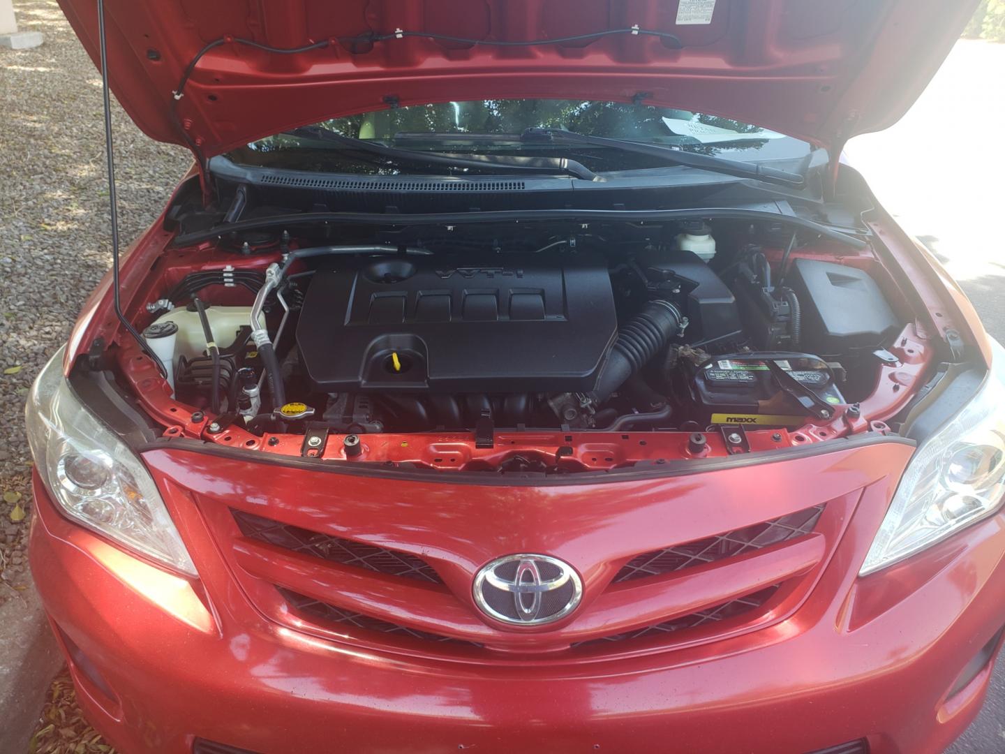 2012 /Tan and black Toyota Corolla l (5YFBU4EE0CP) with an 1.8L L4 DOHC 16V engine, 4-Speed Automatic transmission, located at 323 E Dunlap Ave., Phoenix, AZ, 85020, (602) 331-9000, 33.567677, -112.069000 - Photo#16