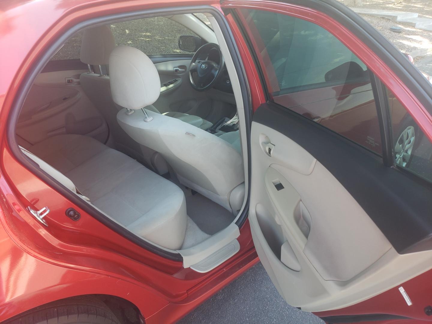 2012 /Tan and black Toyota Corolla l (5YFBU4EE0CP) with an 1.8L L4 DOHC 16V engine, 4-Speed Automatic transmission, located at 323 E Dunlap Ave., Phoenix, AZ, 85020, (602) 331-9000, 33.567677, -112.069000 - 2012 Toyota Corolla 4dr Sdn Auto L (Natl),....... EXCELLENT condition,..… A Real Must See!!.... No accidents, Power everything, Ice cold ac, Clean tan and Black interior with tan cloth seats in near perfect condition, power windows, power door locks, Stereo/CD Player, clean Arizona title, Runs an - Photo#13