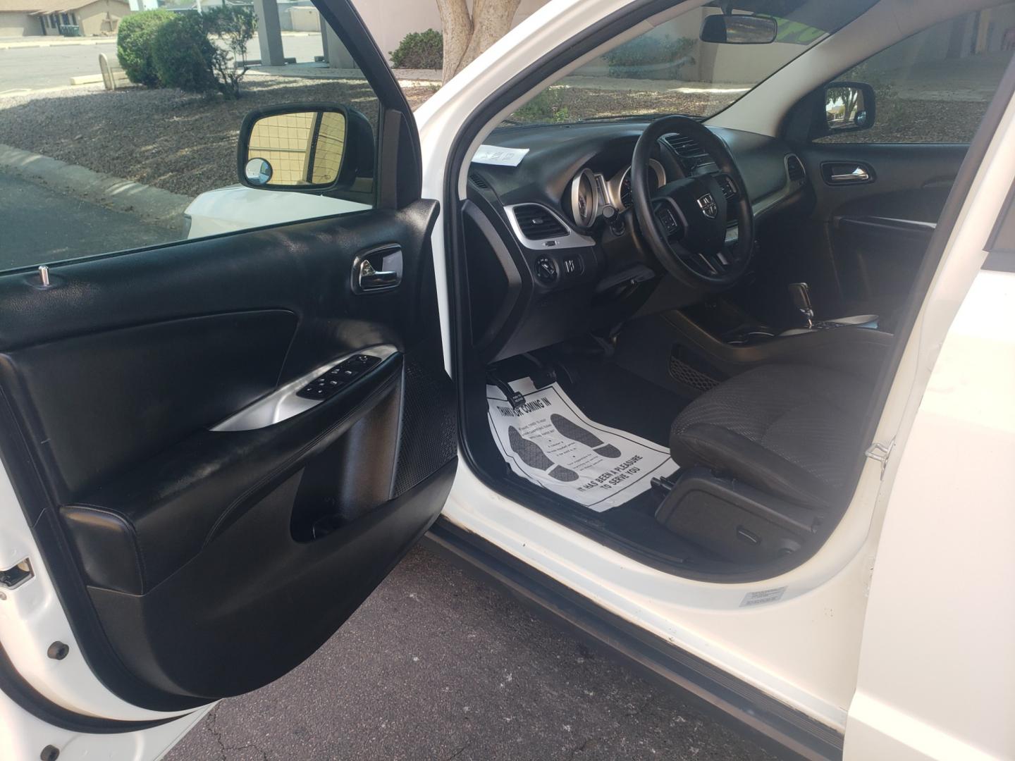 2016 WHITE /gray and black Dodge Journey SXT (3C4PDCBG6GT) with an 3.6L V6 DOHC 24V engine, 6-Speed Automatic transmission, located at 323 E Dunlap Ave., Phoenix, AZ, 85020, (602) 331-9000, 33.567677, -112.069000 - 2016 Dodge Journey FWD 4dr SXT,……..EXCELLENT condition,......Ice Cold A/C, Clean Black and gray interior with black cloth seats in near perfect condition, 3RD row seating, Rear AC, New brakes, Tune up, Stereo/CD Player, Bluetooth, Phone sync, Satellite compatible, This suv is gorgeous inside and - Photo#7