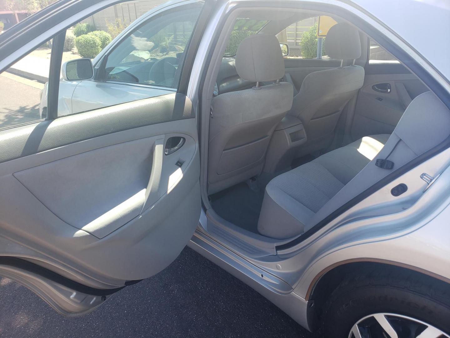 2011 /gray Toyota Camry Base 6-Spd AT (4T4BF3EK0BR) with an 2.5L L4 DOHC 16V engine, 6-Speed Automatic transmission, located at 323 E Dunlap Ave., Phoenix, AZ, 85020, (602) 331-9000, 33.567677, -112.069000 - Photo#10