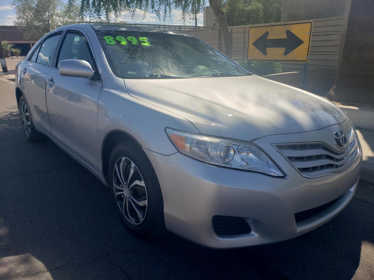 2011 /gray Toyota Camry Base 6-Spd AT (4T4BF3EK0BR) with an 2.5L L4 DOHC 16V engine, 6-Speed Automatic transmission, located at 323 E Dunlap Ave., Phoenix, AZ, 85020, (602) 331-9000, 33.567677, -112.069000 - Photo#2