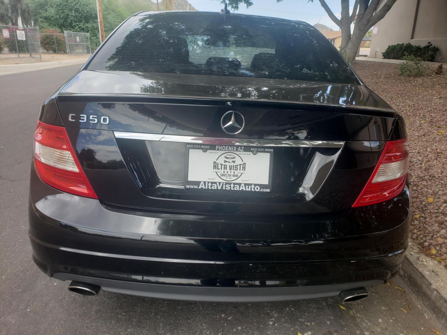 2009 /black Mercedes-Benz C-Class C350 Sport Sedan (WDDGF56X89R) with an 3.5L V6 DOHC 24V engine, 7-Speed Automatic transmission, located at 323 E Dunlap Ave., Phoenix, AZ, 85020, (602) 331-9000, 33.567677, -112.069000 - 2009 Mercedes-Benz C-Class C350 Sport Sedan,......A True Must See!! No accidents, IceCold AC Front and Rear, The car is gorgeous inside and out, power windows, power door locks, Gorgeous tinted sunroof, Stereo/Cd Player, Phone sync, Bluetooth, Backup camera, Clean Black Interior with beautiful Black - Photo#7