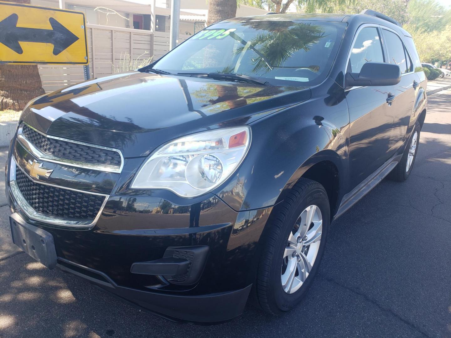 2013 /gray and black Chevrolet Equinox 1LT 2WD (2GNALDEK7D6) with an 2.4L L4 DOHC 16V engine, 6-Speed Automatic transmission, located at 323 E Dunlap Ave., Phoenix, AZ, 85020, (602) 331-9000, 33.567677, -112.069000 - 2013 Chevrolet Equinox 1LT 2WD,……..EXCELLENT condition,......Ice Cold A/C, Clean Black and gray interior with black cloth seats in near perfect condition, Tune up, Stereo/CD Player, Bluetooth, Phone sync, Satellite compatible, Backup camera, This suv is gorgeous inside and out, Incredible gas mi - Photo#0