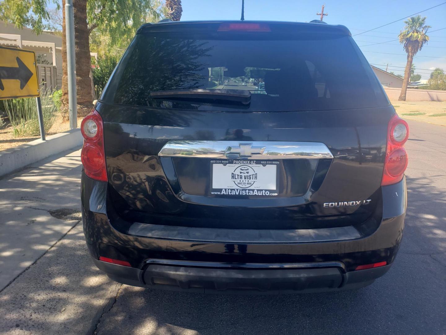 2013 /gray and black Chevrolet Equinox 1LT 2WD (2GNALDEK7D6) with an 2.4L L4 DOHC 16V engine, 6-Speed Automatic transmission, located at 323 E Dunlap Ave., Phoenix, AZ, 85020, (602) 331-9000, 33.567677, -112.069000 - 2013 Chevrolet Equinox 1LT 2WD,……..EXCELLENT condition,......Ice Cold A/C, Clean Black and gray interior with black cloth seats in near perfect condition, Tune up, Stereo/CD Player, Bluetooth, Phone sync, Satellite compatible, Backup camera, This suv is gorgeous inside and out, Incredible gas mi - Photo#7