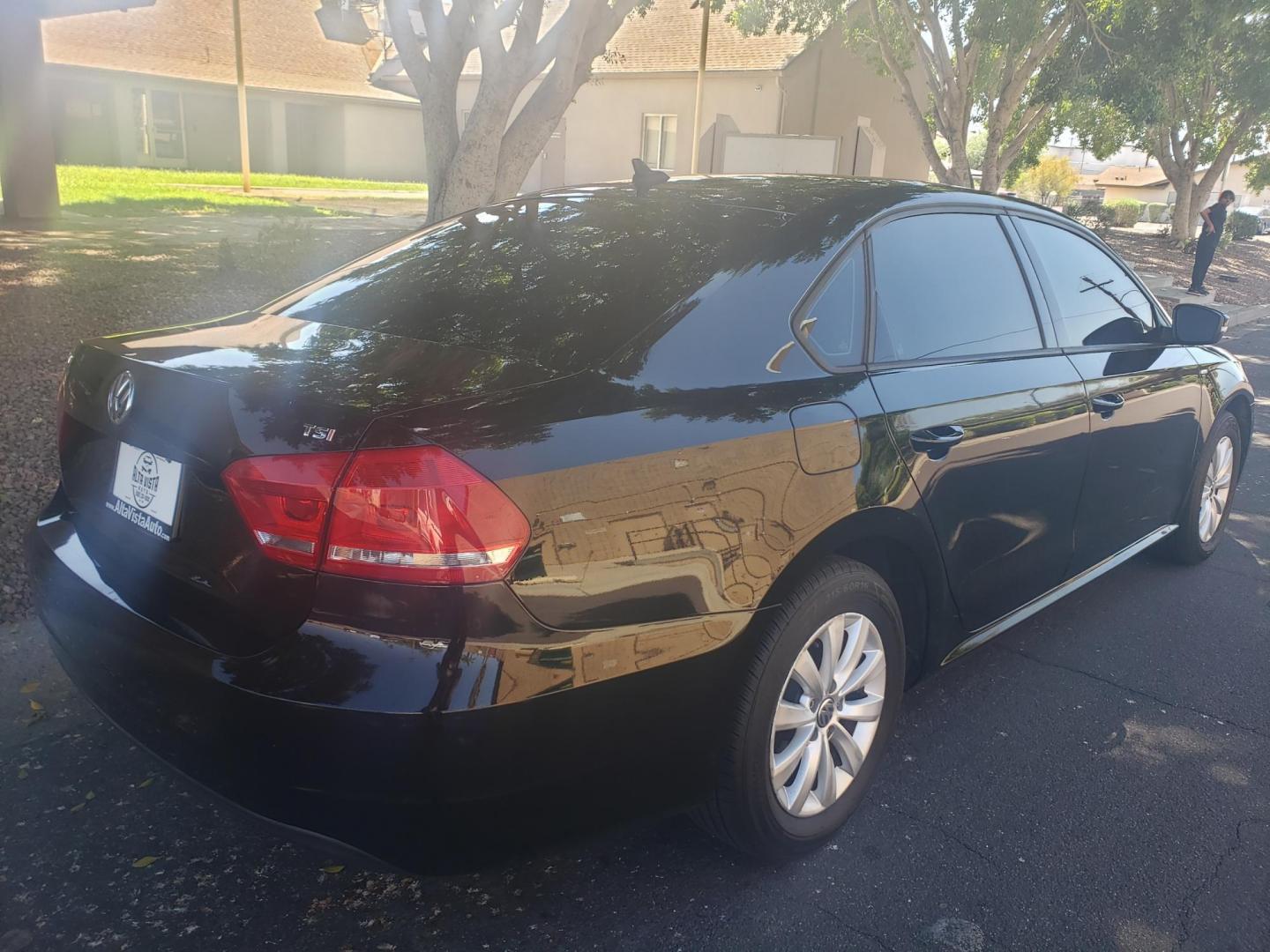 2015 /black Volkswagen Passat Wolfsburg Edition 6A (1VWAT7A37FC) with an 1.8L L4 TURBO DIESEL engine, 6-Speed Automatic transmission, located at 323 E Dunlap Ave., Phoenix, AZ, 85020, (602) 331-9000, 33.567677, -112.069000 - 2015 Volkswagen Passat,......A Must See!!..... No accidents,.... Ice cold AC. The car is gorgeous inside and out. Power windows, Power door locks, Stereo/CD Player, Phone sync, Bluetooth, Backup camera, Beautiful gray and Black interior with Black leather seats in near perfect condition, Incredible - Photo#3