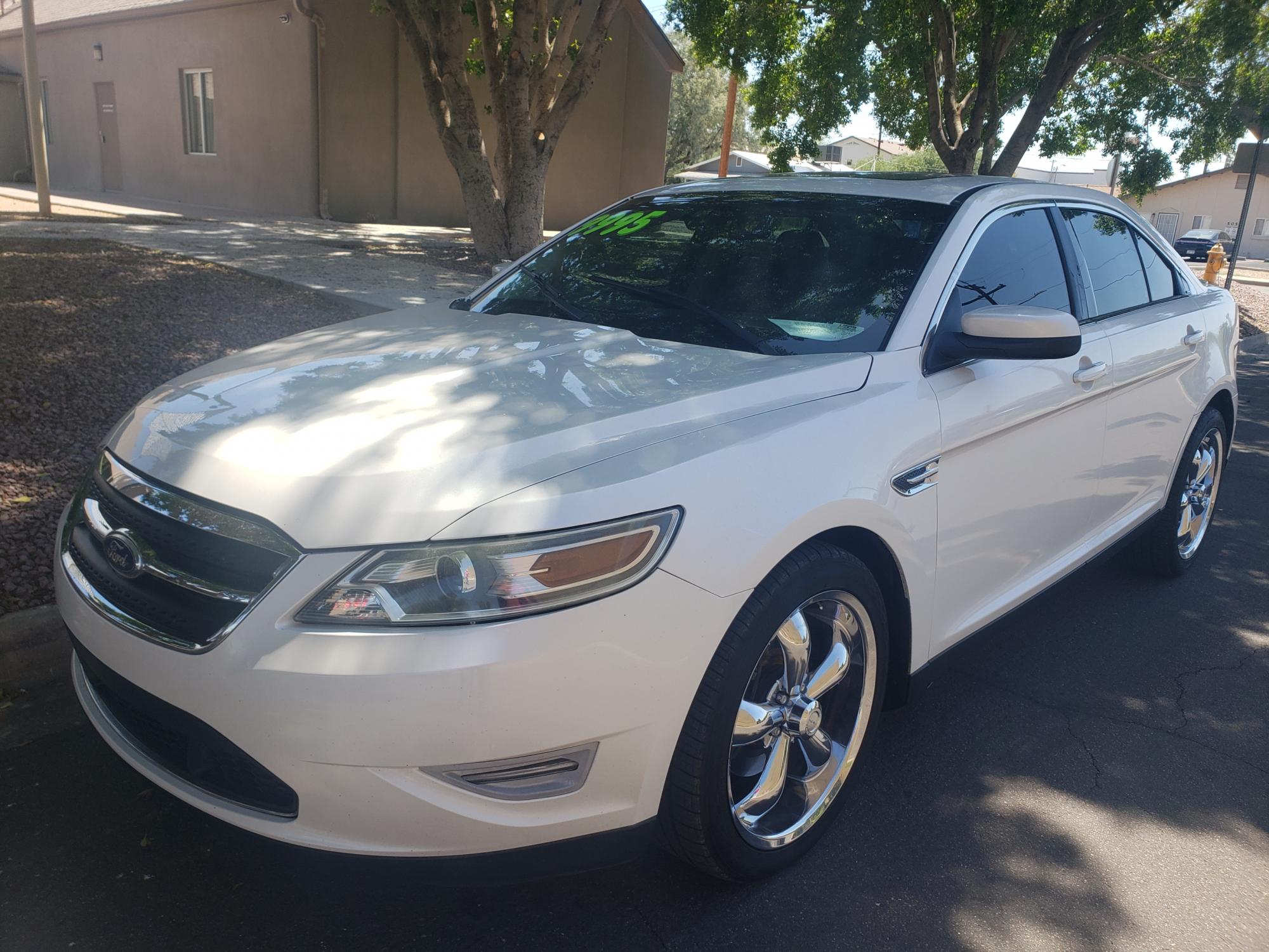 photo of 2011 Ford Taurus SHO FWD