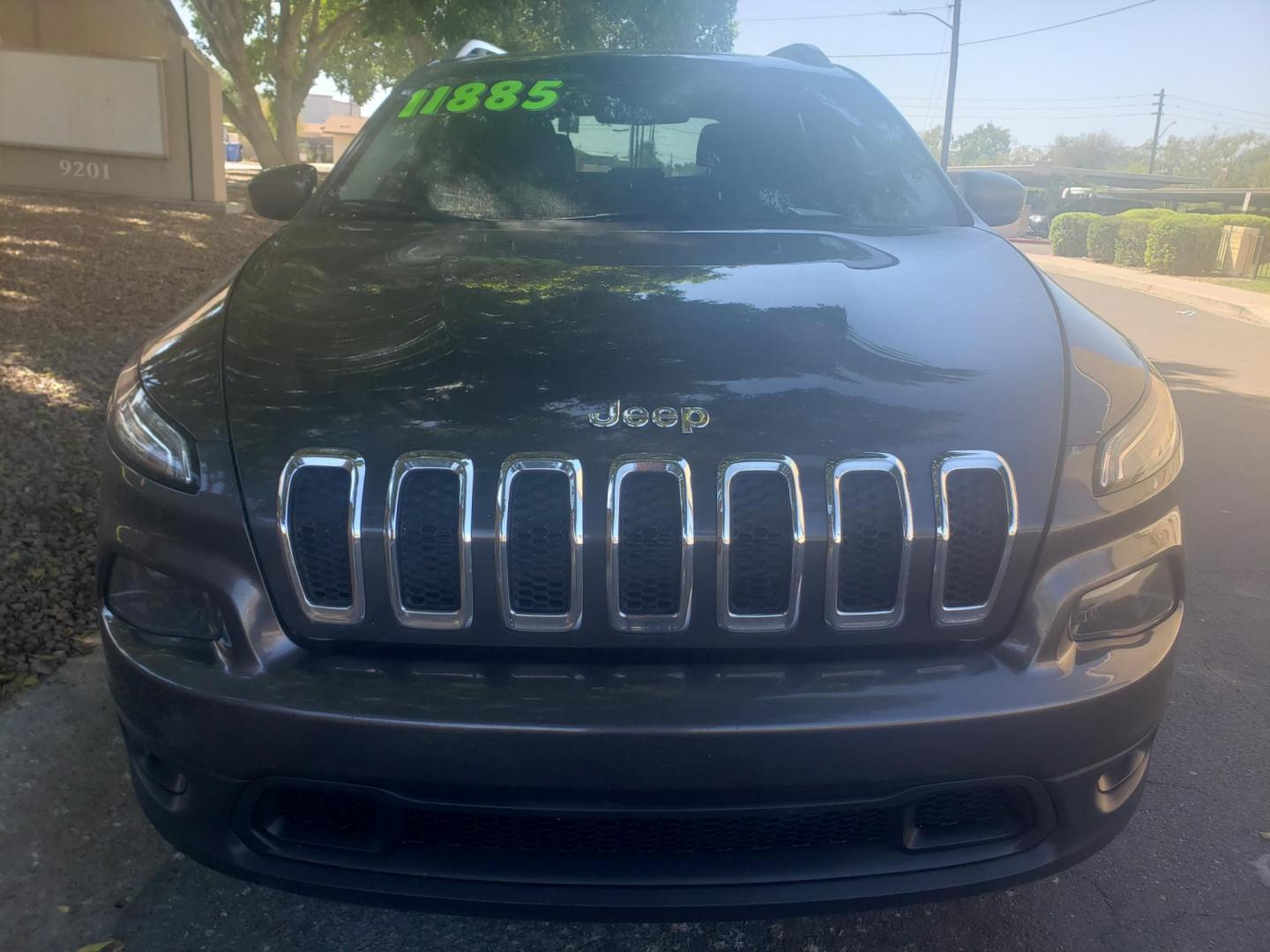 2017 /gray and black Jeep Cherokee Latitude FWD (1C4PJLCS9HW) with an 3.2L V6 DOHC 24V engine, 9A transmission, located at 323 E Dunlap Ave., Phoenix, AZ, 85020, (602) 331-9000, 33.567677, -112.069000 - 2017 Jeep Cherokee Latitude FWD,......EXCELLENT condition, A Real Must See!!.... No accidents, Power everything, Touch screen Stereo/cd player, Phone sync, Bluetooth, Satellite compatible, Backup camera, Ice cold ac front and rear, Clean gray and Black interior with black cloth seats in near perfect - Photo#1