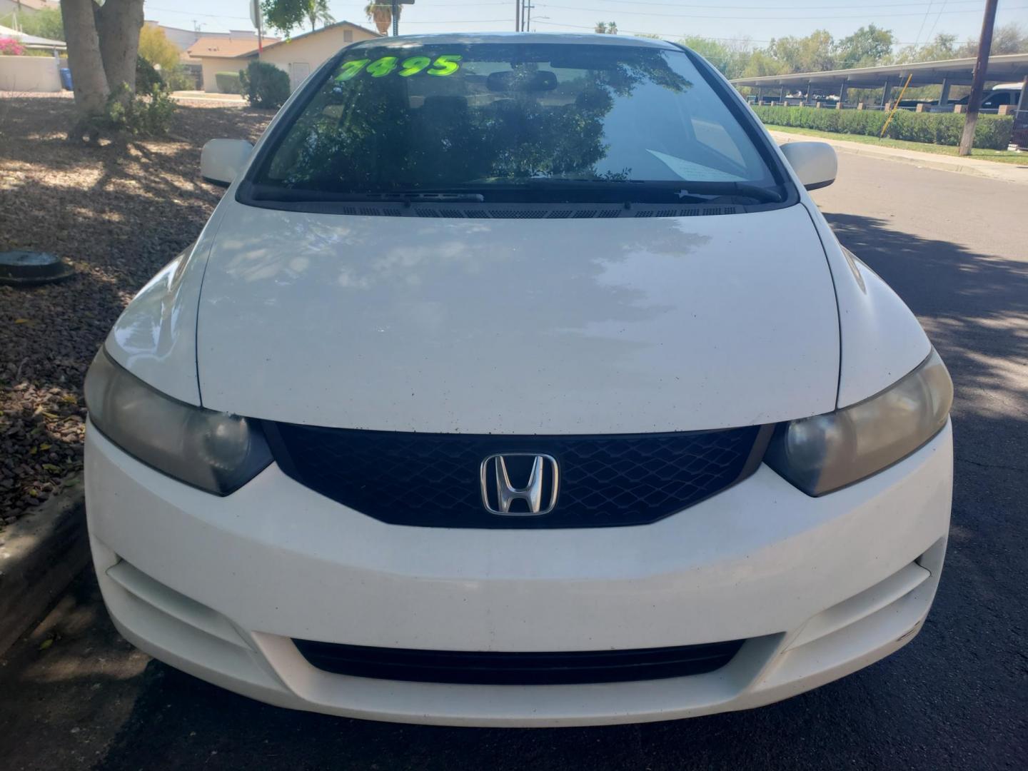 2010 Honda Civic LX Coupe 5-Speed AT (2HGFG1B6XAH) with an 1.8L L4 SOHC 16V engine, 5-Speed Automatic transmission, located at 323 E Dunlap Ave., Phoenix, AZ, 85020, (602) 331-9000, 33.567677, -112.069000 - 2010 Honda Civic LX Coupe 5-Speed AT......A Must See!!... No accidents,.... Ice cold AC...... The car is gorgeous inside and out. Power windows, Power door locks, Stereo/MP3 Player, Beautiful Gray interior with Gray cloth seats in near perfect condition, Clean Arizona title , Runs and Drives Excell - Photo#1