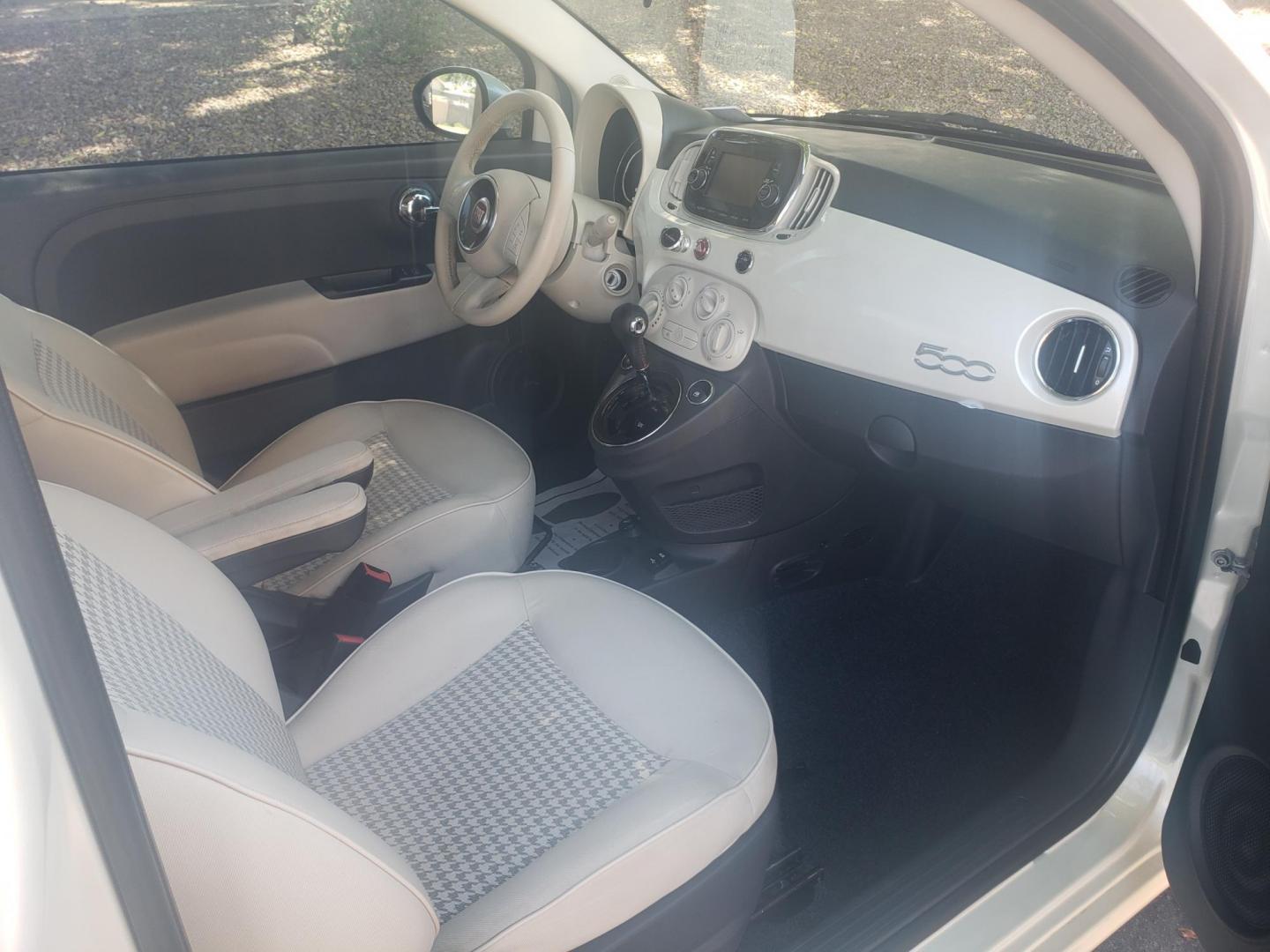 2019 /CREAM Fiat 500 Pop Hatchback (3C3CFFKH2KT) with an 1.4L L4 engine, automatic transmission, located at 323 E Dunlap Ave., Phoenix, AZ, 85020, (602) 331-9000, 33.567677, -112.069000 - Photo#13