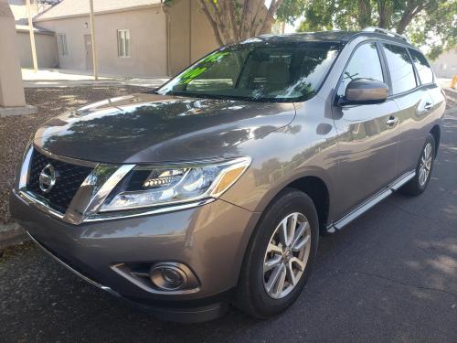 2013 Nissan Pathfinder LE 4WD