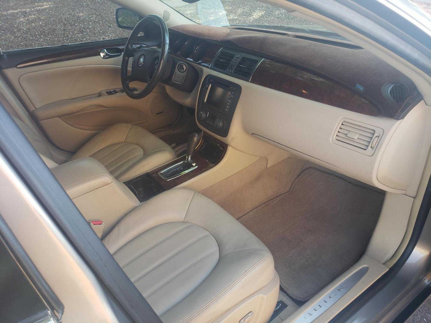 2007 gray /tan Buick Lucerne CXL V6 (1G4HD57287U) with an 3.8L V6 OHV 12V engine, 4-Speed Automatic Overdrive transmission, located at 323 E Dunlap Ave., Phoenix, AZ, 85020, (602) 331-9000, 33.567677, -112.069000 - Photo#12