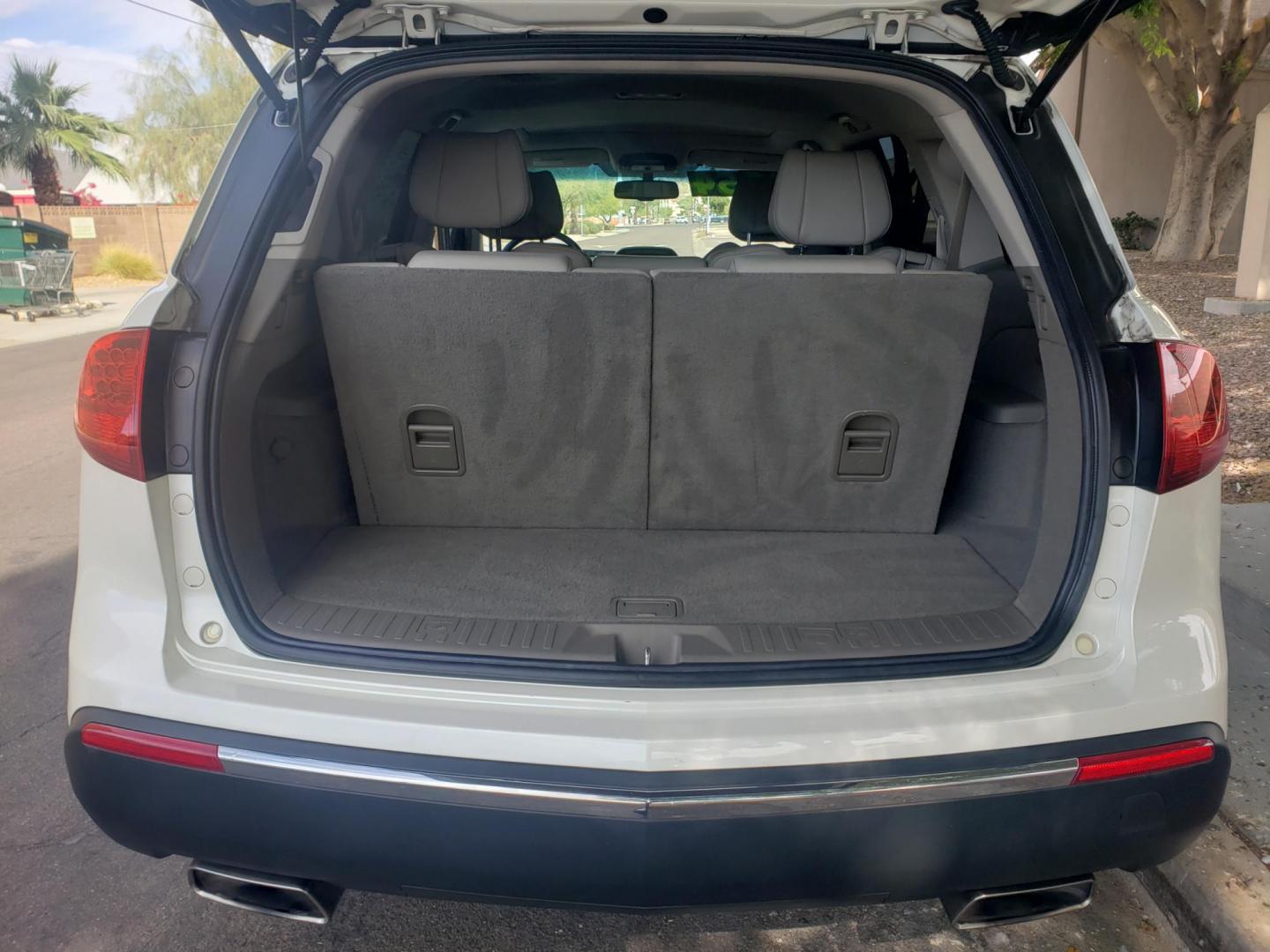 2011 WHITE /gray and tan Acura MDX 6-Spd AT w/Tech Package (2HNYD2H69BH) with an 3.5L V6 SOHC 24V engine, 6-Speed Automatic transmission, located at 323 E Dunlap Ave., Phoenix, AZ, 85020, (602) 331-9000, 33.567677, -112.069000 - 2011 Acura MDX 6-Spd AT w/Tech Package,……. EXCELLENT condition,…… A Real Must See!!.... No accidents, Power everything, Ice cold ac, gray and tan interior with tan leather seats in near perfect condition, power windows, power door locks, stereo/cd player, phone sync, blue tooth, backup camer - Photo#18