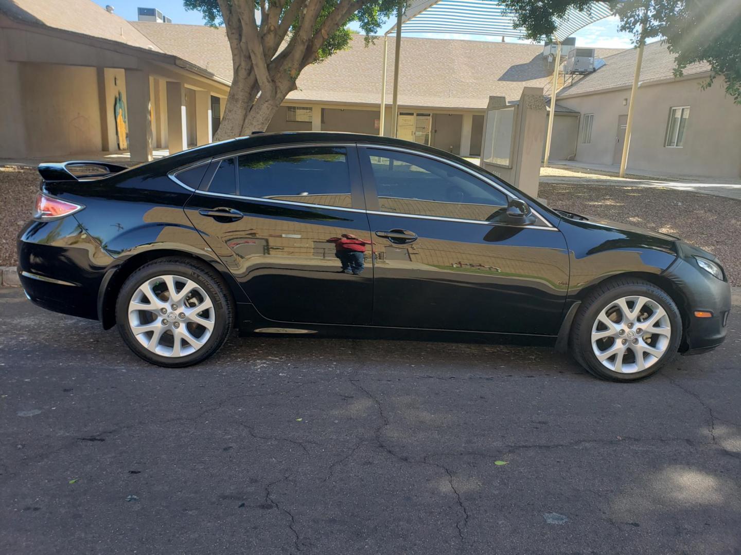 2010 black /Tan and black Mazda MAZDA6 s Grand Touring (1YVHZ8CB9A5) with an 3.7L V6 24V DOHC engine, 6-Speed Automatic transmission, located at 323 E Dunlap Ave., Phoenix, AZ, 85020, (602) 331-9000, 33.567677, -112.069000 - 2010 Mazda MAZDA6 s Grand Touring,…..A Must See!! ……..No accidents,……. Ice cold AC front and rear. The car is gorgeous inside and out. Power windows, Power door locks, Touch screen Stereo, Phone sync, Bluetooth, Satellite compatible, Navigation, Beautiful tan and black interior with tan le - Photo#4