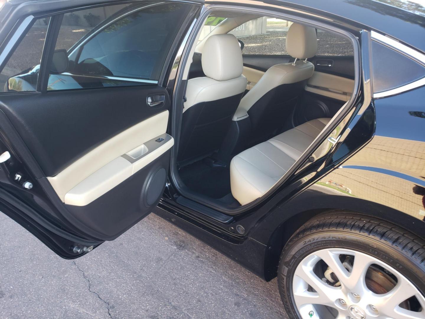 2010 black /Tan and black Mazda MAZDA6 s Grand Touring (1YVHZ8CB9A5) with an 3.7L V6 24V DOHC engine, 6-Speed Automatic transmission, located at 323 E Dunlap Ave., Phoenix, AZ, 85020, (602) 331-9000, 33.567677, -112.069000 - 2010 Mazda MAZDA6 s Grand Touring,…..A Must See!! ……..No accidents,……. Ice cold AC front and rear. The car is gorgeous inside and out. Power windows, Power door locks, Touch screen Stereo, Phone sync, Bluetooth, Satellite compatible, Navigation, Beautiful tan and black interior with tan le - Photo#10