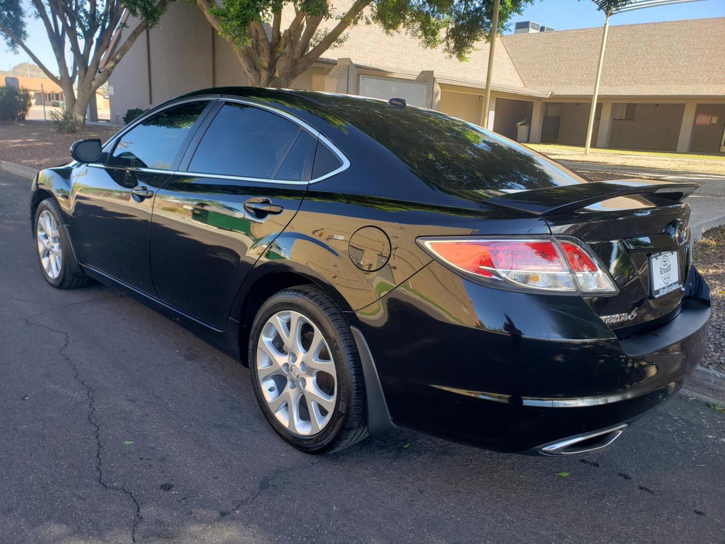 2010 black /Tan and black Mazda MAZDA6 s Grand Touring (1YVHZ8CB9A5) with an 3.7L V6 24V DOHC engine, 6-Speed Automatic transmission, located at 323 E Dunlap Ave., Phoenix, AZ, 85020, (602) 331-9000, 33.567677, -112.069000 - 2010 Mazda MAZDA6 s Grand Touring,…..A Must See!! ……..No accidents,……. Ice cold AC front and rear. The car is gorgeous inside and out. Power windows, Power door locks, Touch screen Stereo, Phone sync, Bluetooth, Satellite compatible, Navigation, Beautiful tan and black interior with tan le - Photo#5