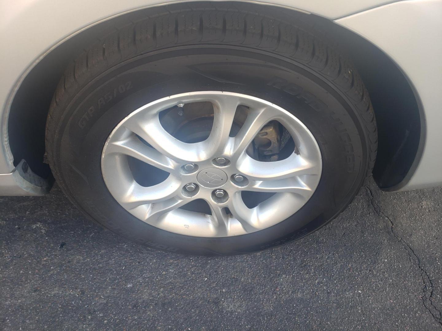 2008 gray /gray and black Toyota Camry Solara SE Convertible (4T1FA38P58U) with an 3.3L V6 DOHC 24V engine, 5-Speed Automatic Overdrive transmission, located at 323 E Dunlap Ave., Phoenix, AZ, 85020, (602) 331-9000, 33.567677, -112.069000 - 2008 Toyota Camry Solara SE,....... A Real Must See!!....Two-door coupe / convertible, No accidents, Power everything, Ice cold ac, Clean Gray and Black interior with gray cloth seats in near perfect condition, power windows, power door locks, Stereo/CD Player, Phone sync, Bluetooth, Satellite compa - Photo#17