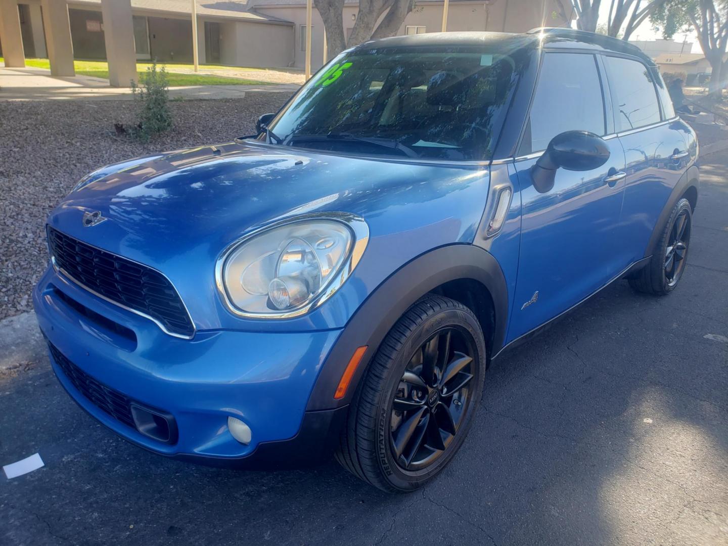 2013 BLUE /gray and black Mini Countryman S ALL4 (WMWZC5C55DW) with an 1.6L L4 DOHC 16V TURBO engine, manuel transmission, located at 323 E Dunlap Ave., Phoenix, AZ, 85020, (602) 331-9000, 33.567677, -112.069000 - Photo#0