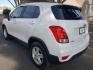 2019 WHITE /gray and black Chevrolet Trax LS FWD (3GNCJKSB0KL) with an 1.4L L4 DOHC 16V engine, 6A transmission, located at 323 E Dunlap Ave., Phoenix, AZ, 85020, (602) 331-9000, 33.567677, -112.069000 - 2019 Chevrolet Trax LS FWD,……. EXCELLENT condition,…… A Real Must See!!.... No accidents, Power everything, Ice cold ac, gray and black interior with black cloth seats in near perfect condition, power windows, power door locks, stereo/cd player, phone sync, blue tooth, clean Arizona title, R - Photo#5