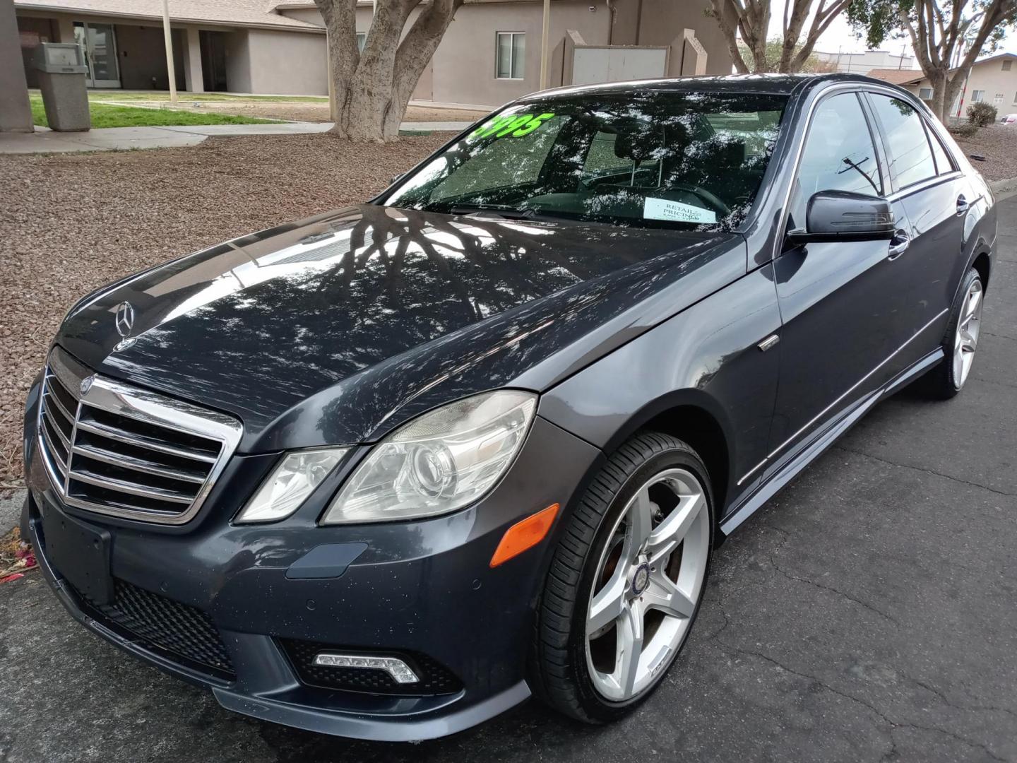 2010 gray /black Mercedes-Benz E-Class E550 Sedan (WDDHF7CB8AA) with an 5.5L V8 DOHC 32V engine, 7-Speed Automatic transmission, located at 323 E Dunlap Ave., Phoenix, AZ, 85020, (602) 331-9000, 33.567677, -112.069000 - Photo#0