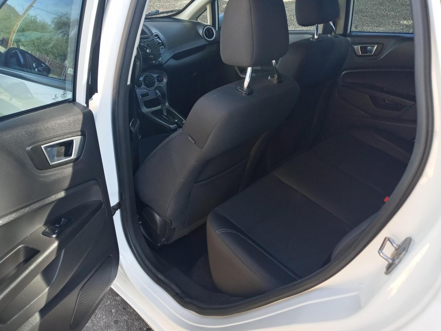 2016 WHITE /gray and black Ford Fiesta SE Hatchback (3FADP4EJ2GM) with an 1.6L L4 DOHC 16V engine, automatic transmission, located at 323 E Dunlap Ave., Phoenix, AZ, 85020, (602) 331-9000, 33.567677, -112.069000 - 2016 Ford Fiesta SE Hatchback,……. EXCELLENT condition,…… A Real Must See!!.... No accidents, Power everything, Ice cold ac, gray and black interior with black cloth seats in near perfect condition, power windows, power door locks, stereo/cd player, phone sync, blue tooth, clean Arizona title - Photo#11