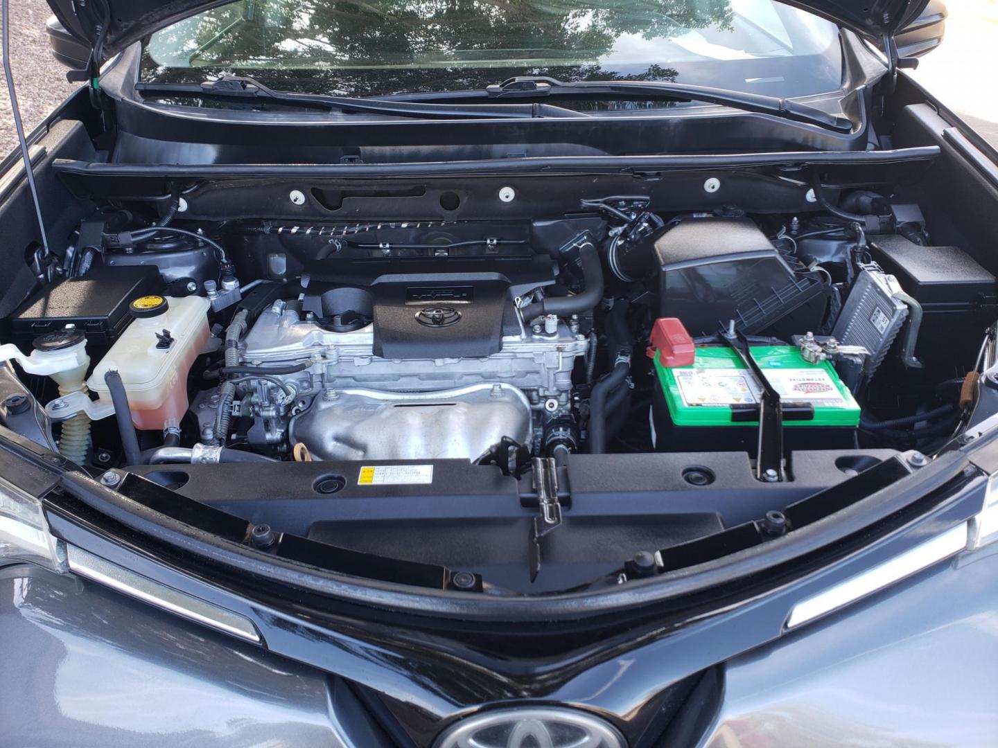 2017 gray /gray and black Toyota RAV4 LE FWD (2T3ZFREV2HW) with an 2.5L L4 DOHC 16V engine, 6A transmission, located at 323 E Dunlap Ave., Phoenix, AZ, 85020, (602) 331-9000, 33.567677, -112.069000 - Photo#17