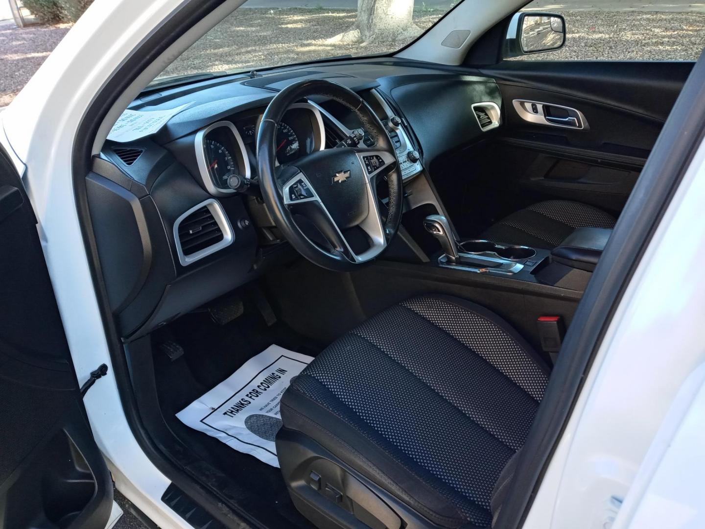 2013 WHITE /gray and black Chevrolet Equinox 1LT AWD (2GNFLEEK0D6) with an 2.4L L4 DOHC 16V engine, 6-Speed Automatic transmission, located at 323 E Dunlap Ave., Phoenix, AZ, 85020, (602) 331-9000, 33.567677, -112.069000 - Photo#8